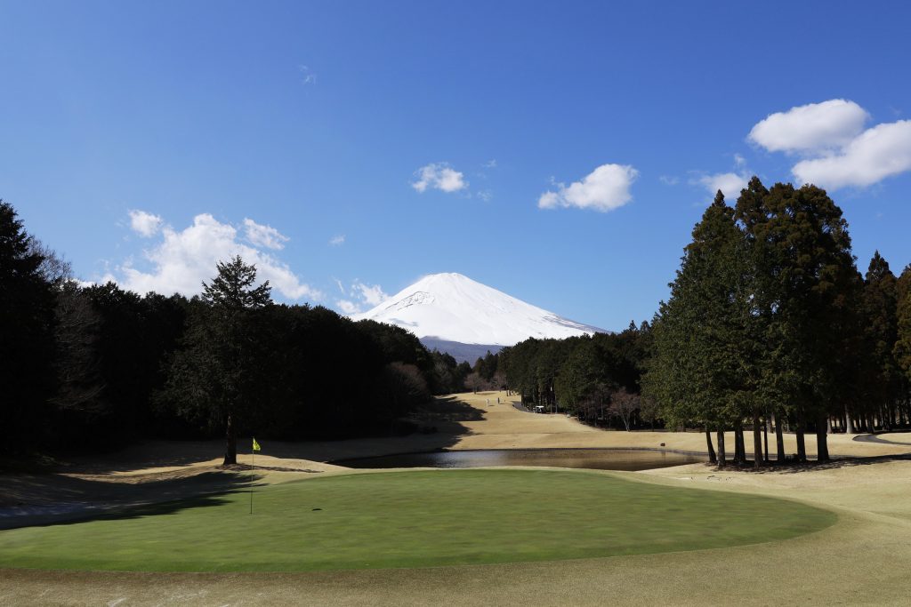 太平洋クラブ御殿場コースから望む富士山の絶景